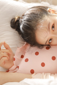 两人一上一下打扑克视频